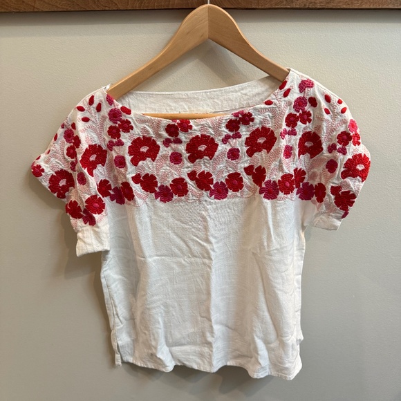 Solitaire linen shirt with red, and pink embroidery on front and back. Small. - Picture 1 of 3